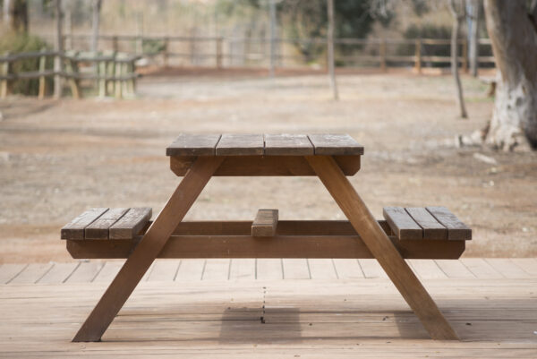 Tables et Bancs en bois Gard